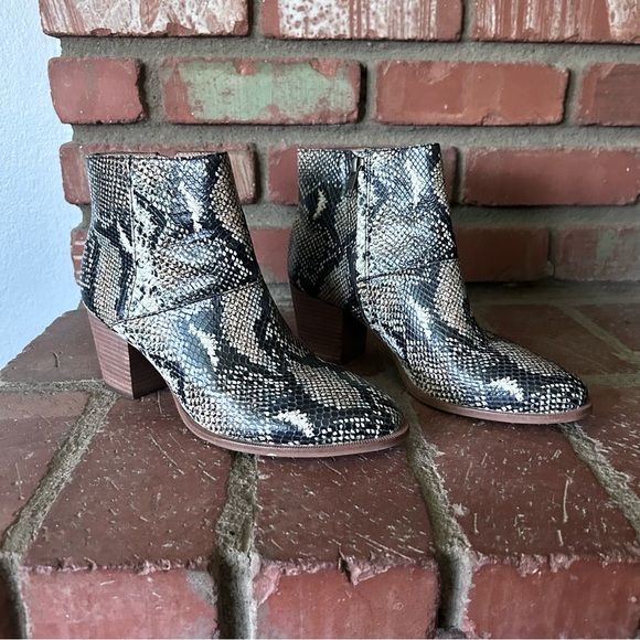 Madewell the Rosie Ankle Boot in Snake Embossed Leather Sz 9 - Picture 8 of 12